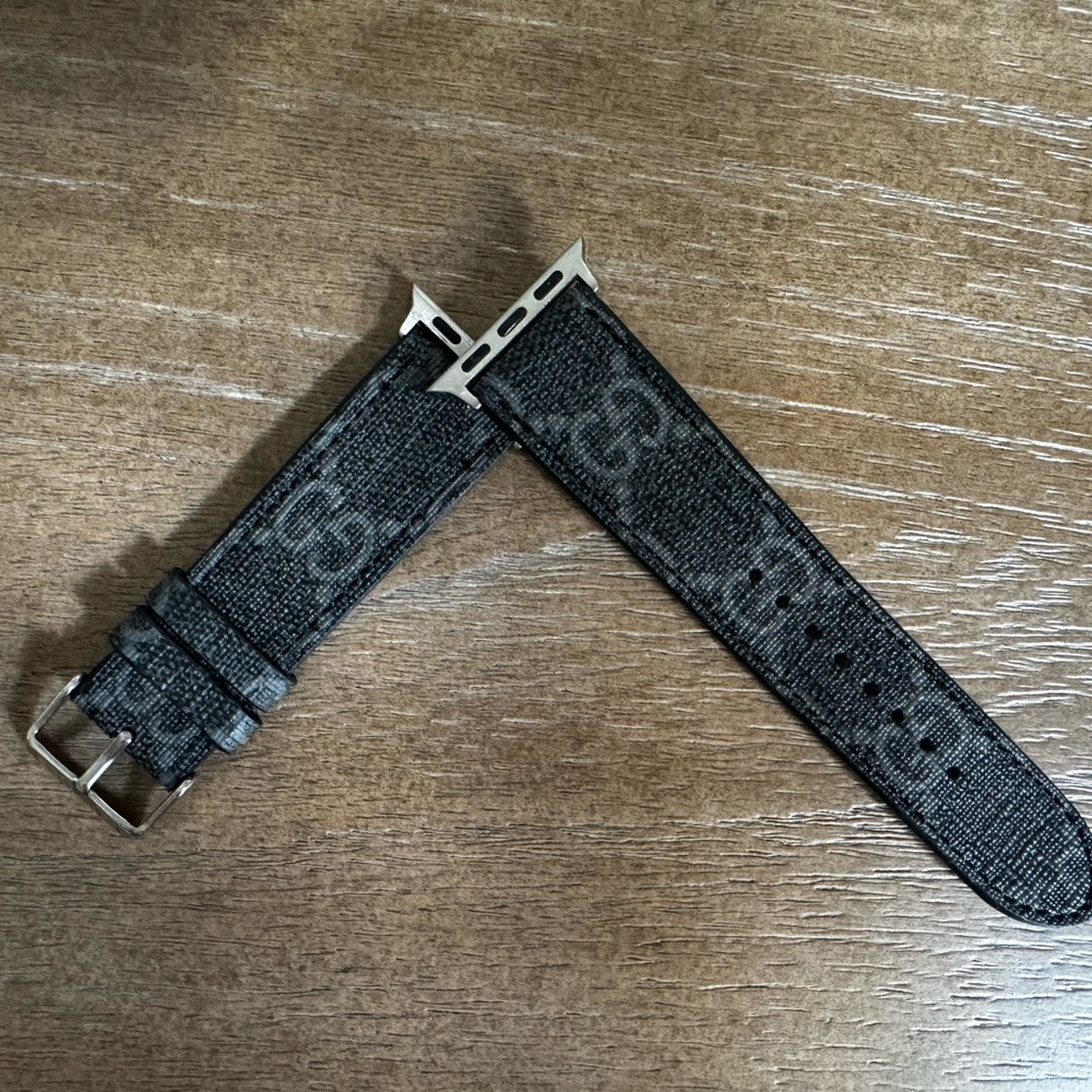 Black Gucci Patterned Watch Band 41mm